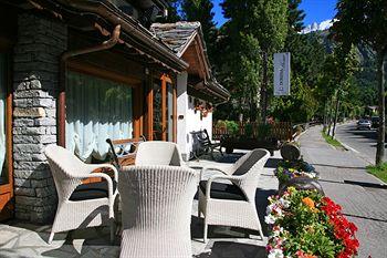 Les Jumeaux Hotel 4*
