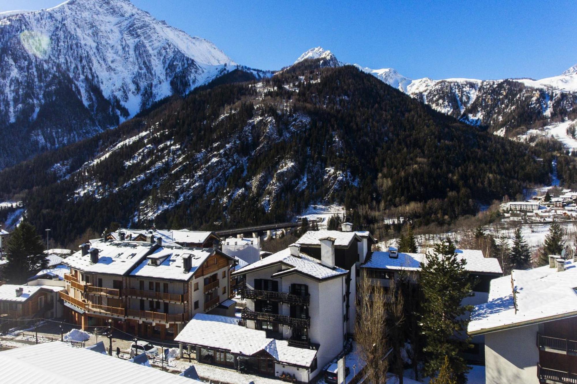 Hotel Les Jumeaux 4*