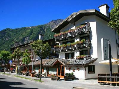 Les Jumeaux Courmayeur