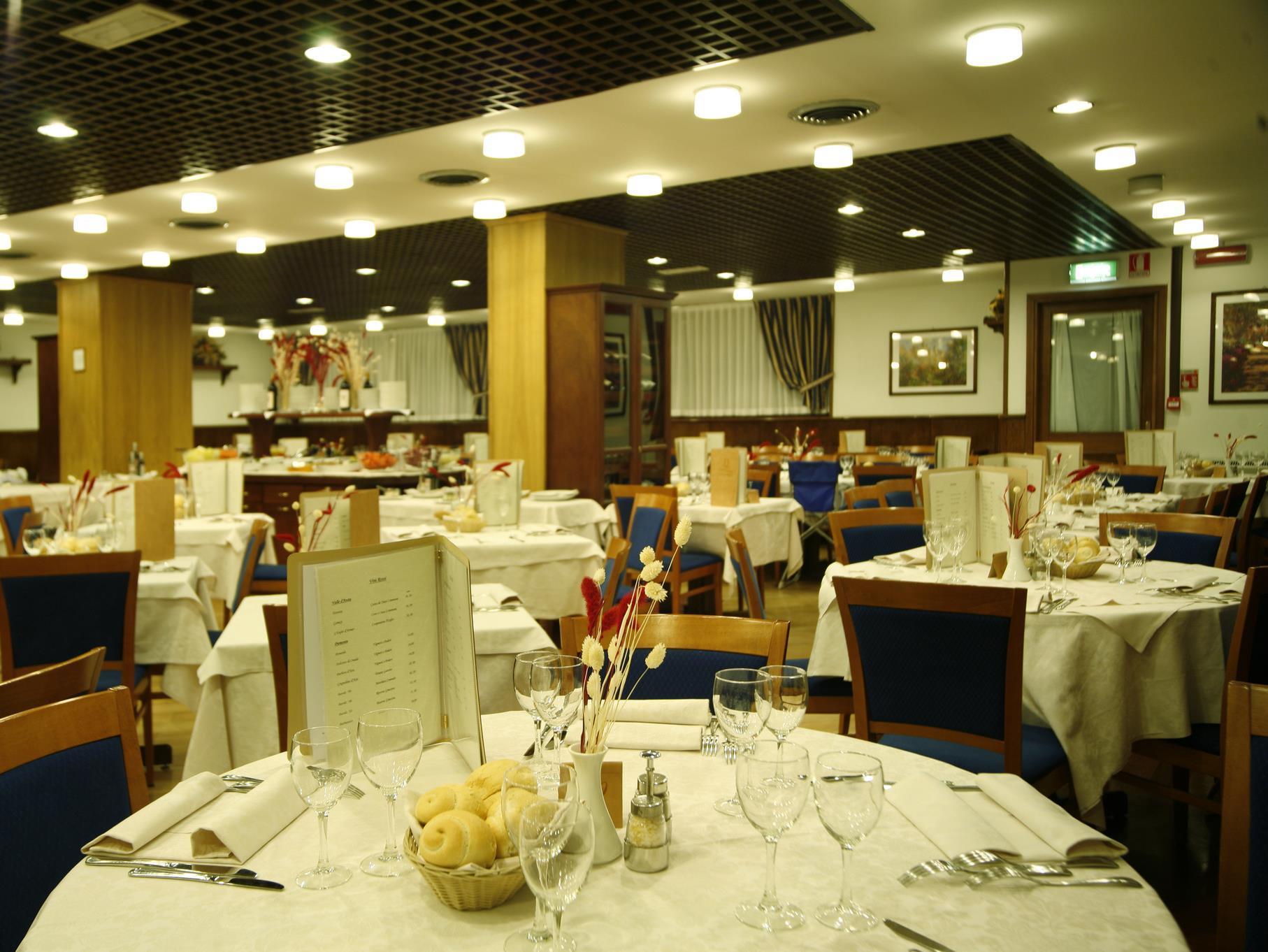 Hotel Les Jumeaux 4*